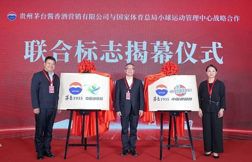 如何利用篮球青训营提升个人技术和团队协作?_2